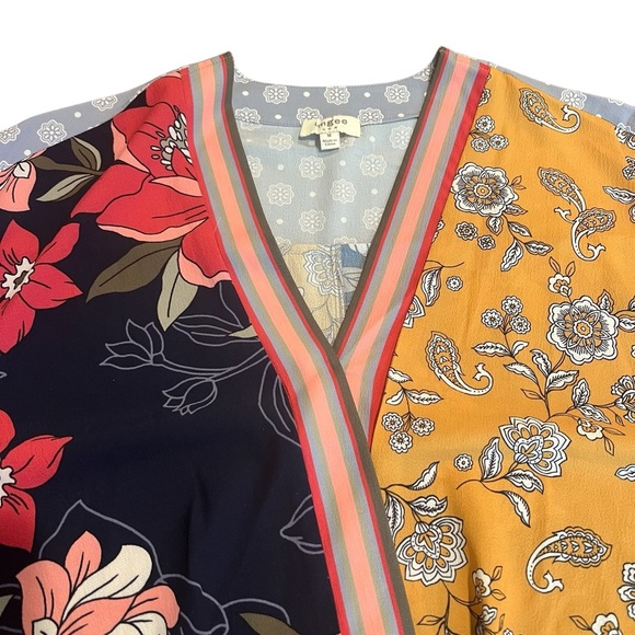 Umgee Women’s Bohemian Floral Mixed Print Ruffle V-Neck Blouse Top Size Medium - Picture 4 of 8